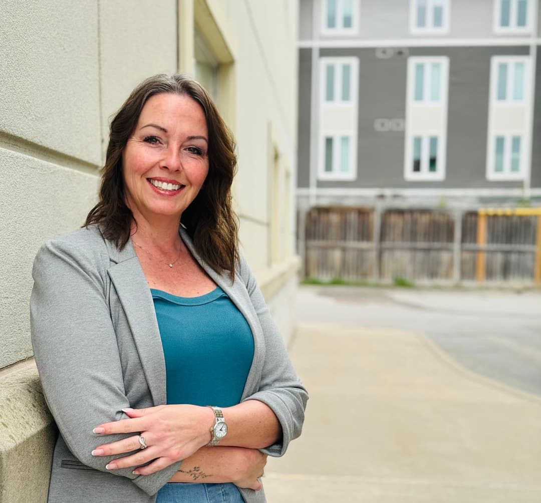 Jennifer has been with Longworth Dental since 11/23/2023.
